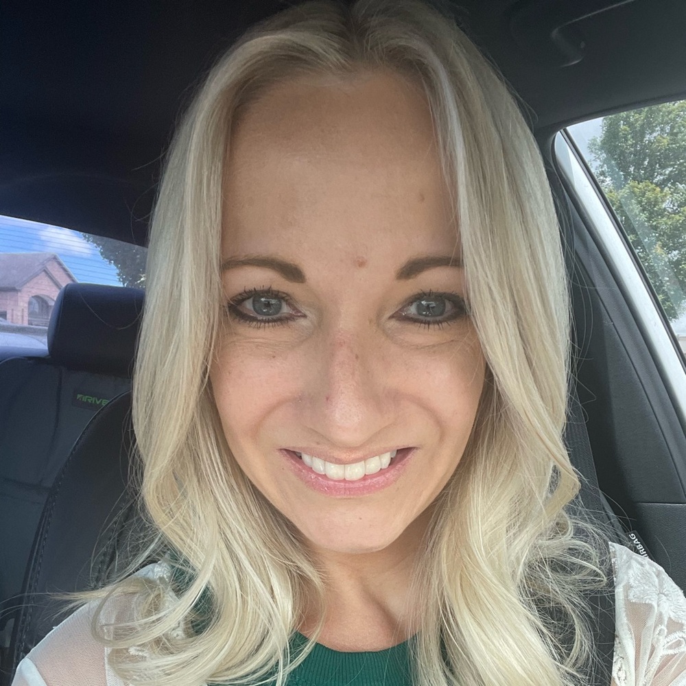 Meet your Posher, Jenny